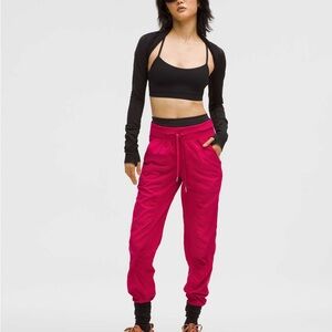 Lululemon Dance Studio Mid-Rise Jogger Size 4 NWT